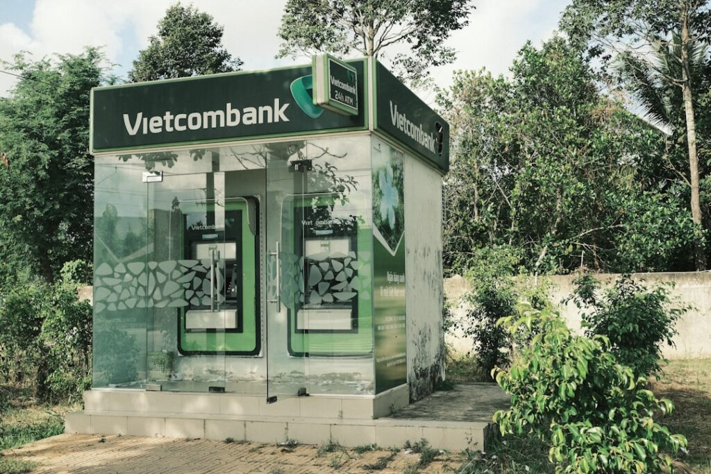 Photo Bank Property Loan pinjaman hartanah bank: panduan dan tips terbaik Pinjaman Hartanah Bank: Panduan dan Tips Terbaik image 28 1024x683